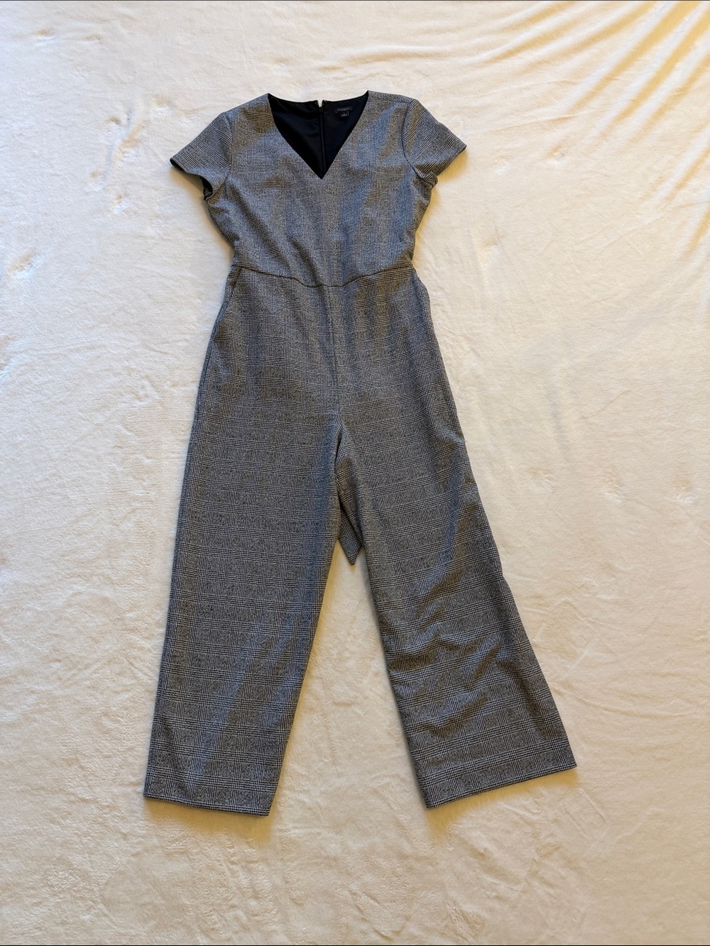 Ann Taylor Gray Short-Sleeve V-Neck Wide-Leg Jumpsuit
